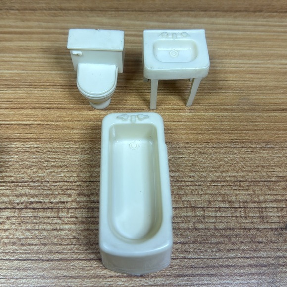 Lot of 8 Vintage Eagle Toys Miniature Dollhouse Furniture - Picture 4 of 7